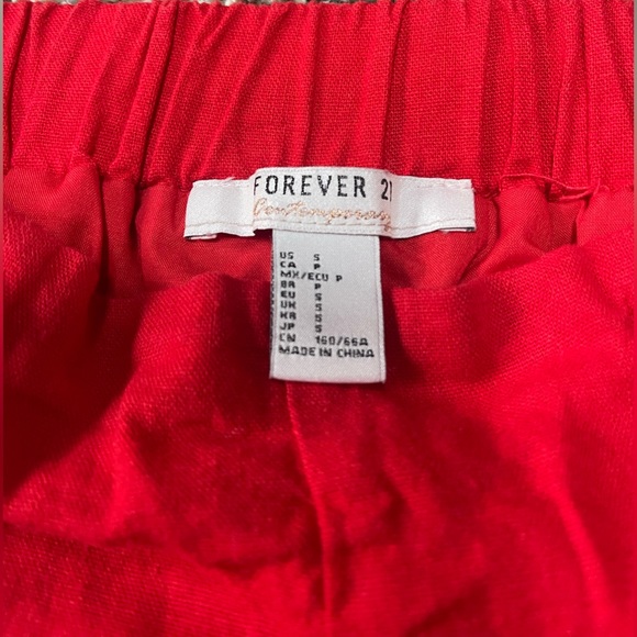 Forever 21 Red Button Shorts - Picture 3 of 3